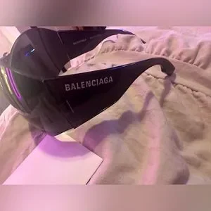 Balenciaga | Accessories | Balenciaga Mask Bb80s 001 Black  display picture 1